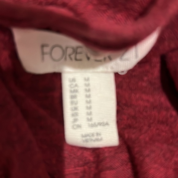 Red crop top tee - Picture 4 of 4